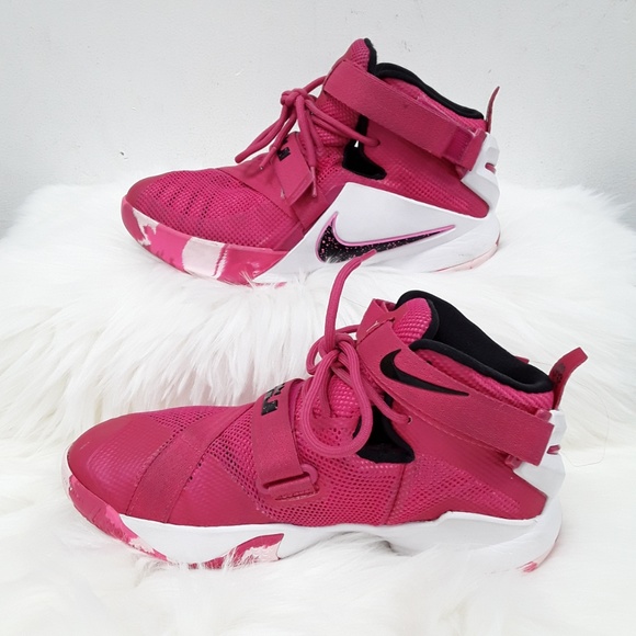 NIKE Shoes - NIKE LEBRON ZOOM SOLDIER 9 SNEAKER 6Y / WMNS: 7.5